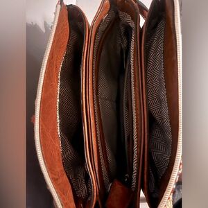 Boho generic brand purse,multiple pockets,brown tassel,great summer purse